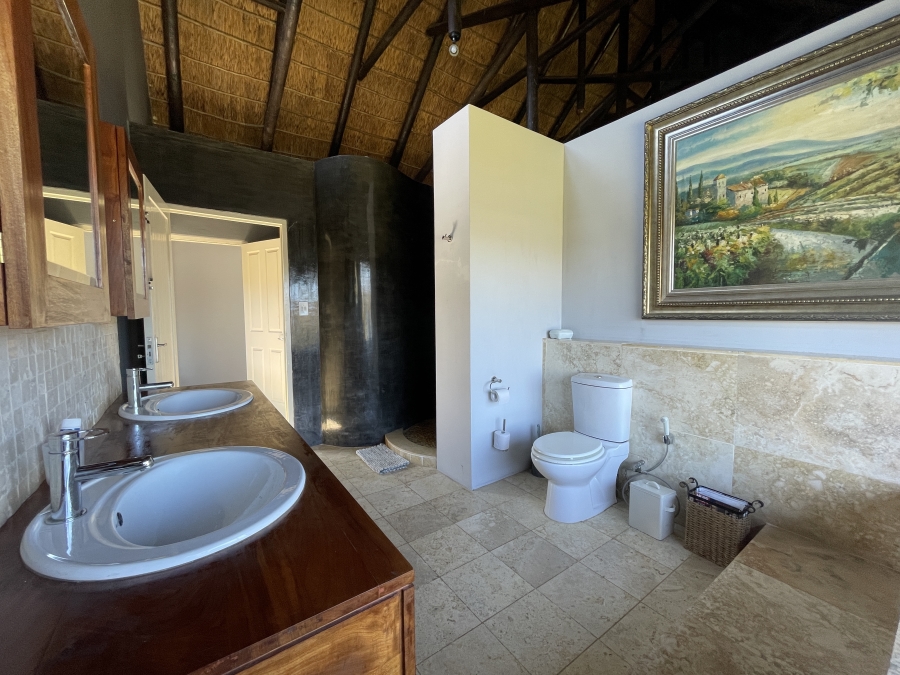 4 Bedroom Property for Sale in Malgas Western Cape